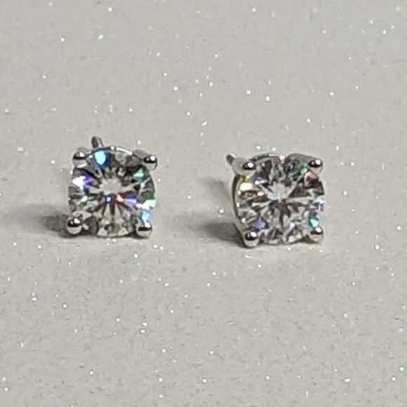 1 Carat Certified Moissanite Round Brilliant 6.5 MM Stud Earrings - Picture 1 of 10